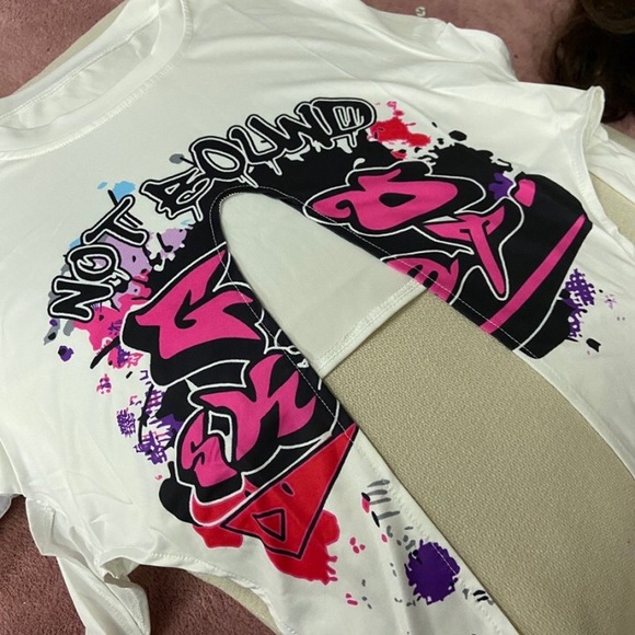 💋Graffiti Cami Sytle Side Splits Front Cuts W/ front Ties Sleeveless T-Shirt - Picture 6 of 8